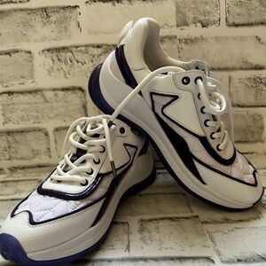 Karl Lagerfeld Paris purple/white low top trainer size 6